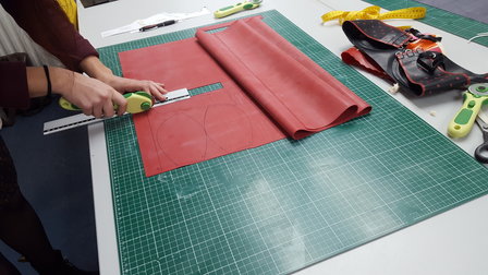 Workshop latex kleding bh corset maken Linschoten LatexRepair 