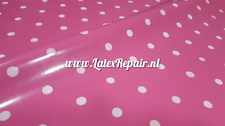 latex met stippen dots polkadot