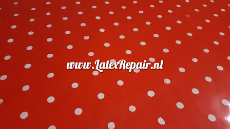 latex met stippen dots polkadot