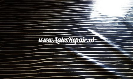 Latex met lijnen krijtstreep pinstreep golven waves