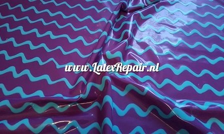 Latex met zig zag patroon om latex kleding te maken ipv te kopen