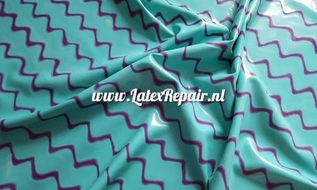 Latex met zig zag patroon om latex kleding te maken ipv te kopen