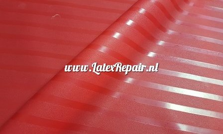 Rood gestreept latex mat hoogglans reli&euml;f structuur 3d