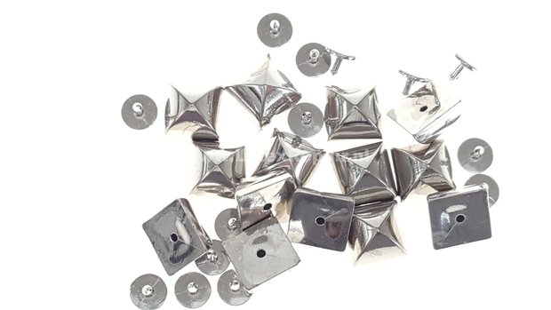 plastic studs met pin zilver