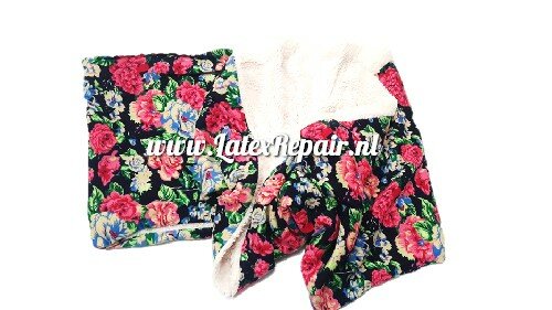 Bloemen print sjaal/kol Bloemen print sjaal/kol