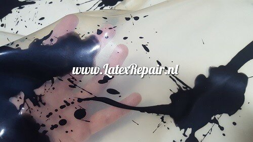 Exclusive latex - Splashes bleach effect transparent with black