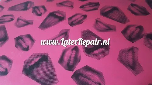 Latex - 40100 - Smile!