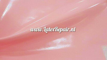 Latex 0.40 |  Baby pink - Extra breit! (± 108 cm)